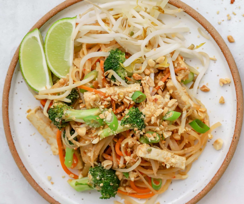 Pad Thai vs Drunken Noodles: A Battle of Thai Noodle Delights